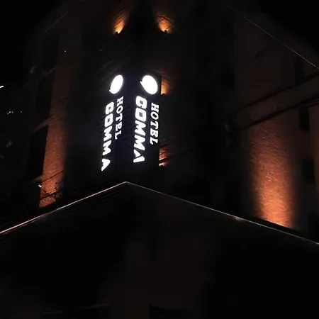 Comma Hotel
